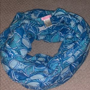 Lilly Pulitzer infinity scarf. EUC